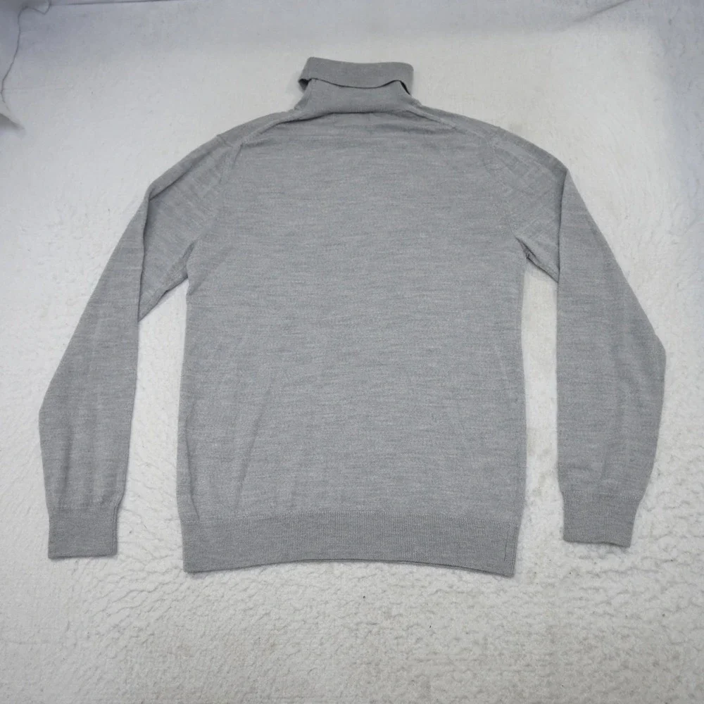 Banana Republic Turtleneck Sweater Mens Small Gray 100% Merino Wool Long Sleeve